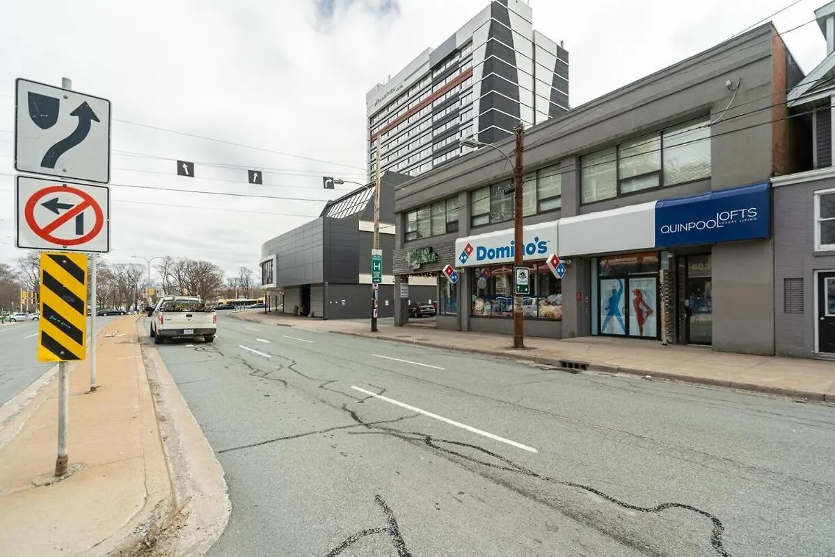Lägenhet Spacious Downtown Loft #1 With Ac Halifax